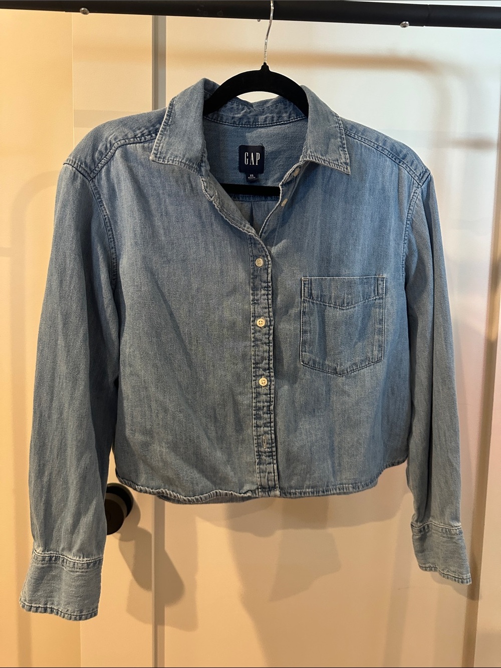 GAP Light Blue Cropped Denim Button-Down Shirt